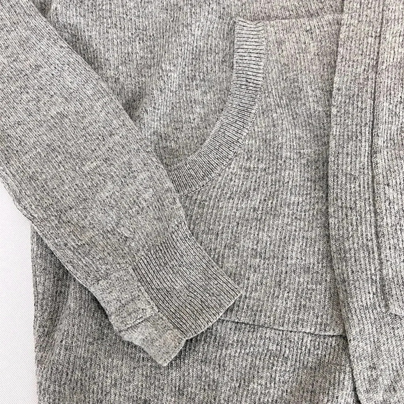 Lululemon Cabin Yogi Wrap Heathered Medium Grey Pocket‎ Thumbhole Size 4 - Picture 8 of 13